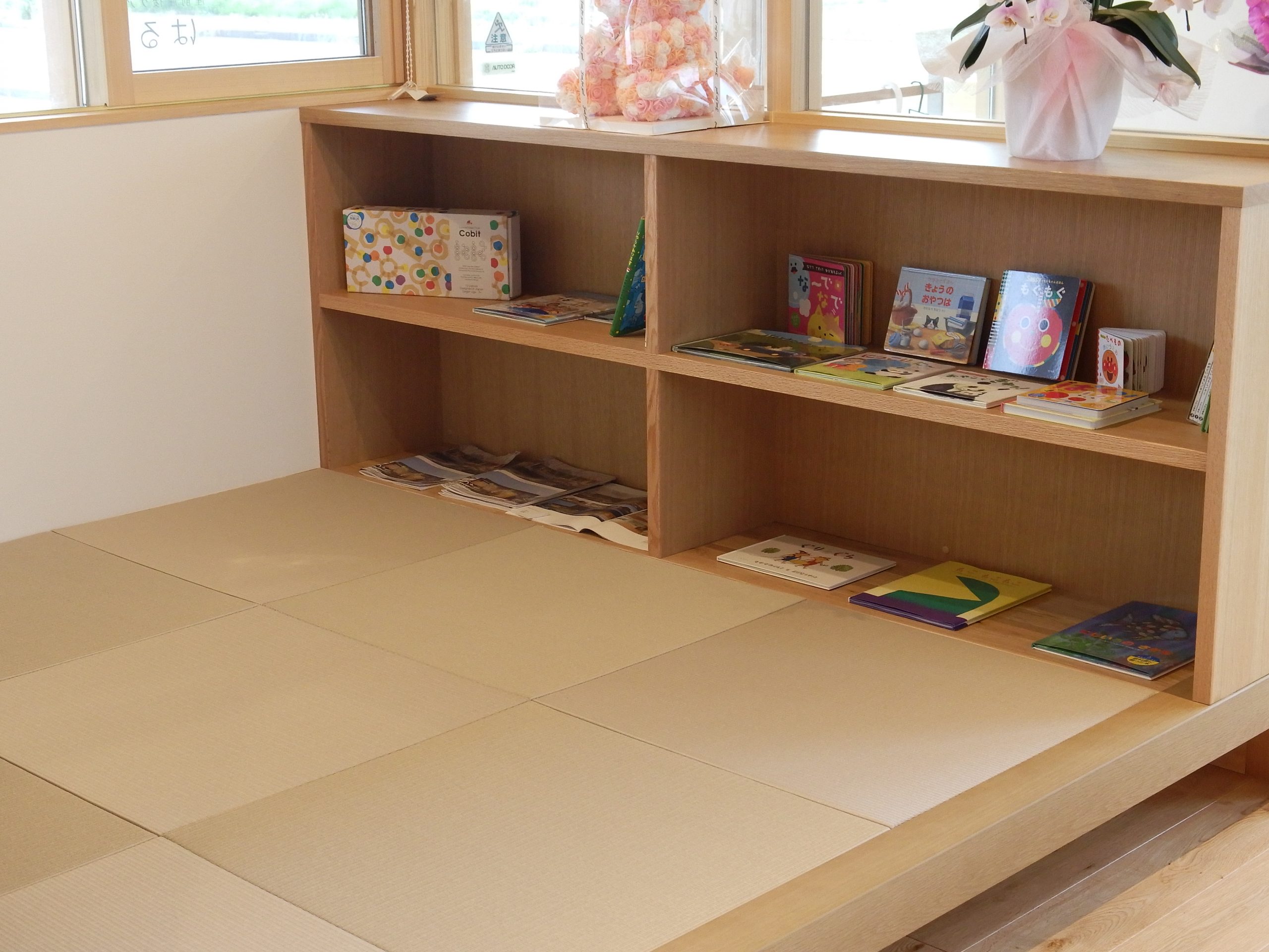 お子様連れの方や一般の方も待ち時間にご利用ください。